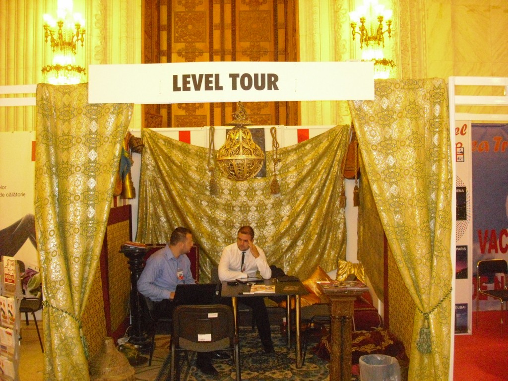 level-tour