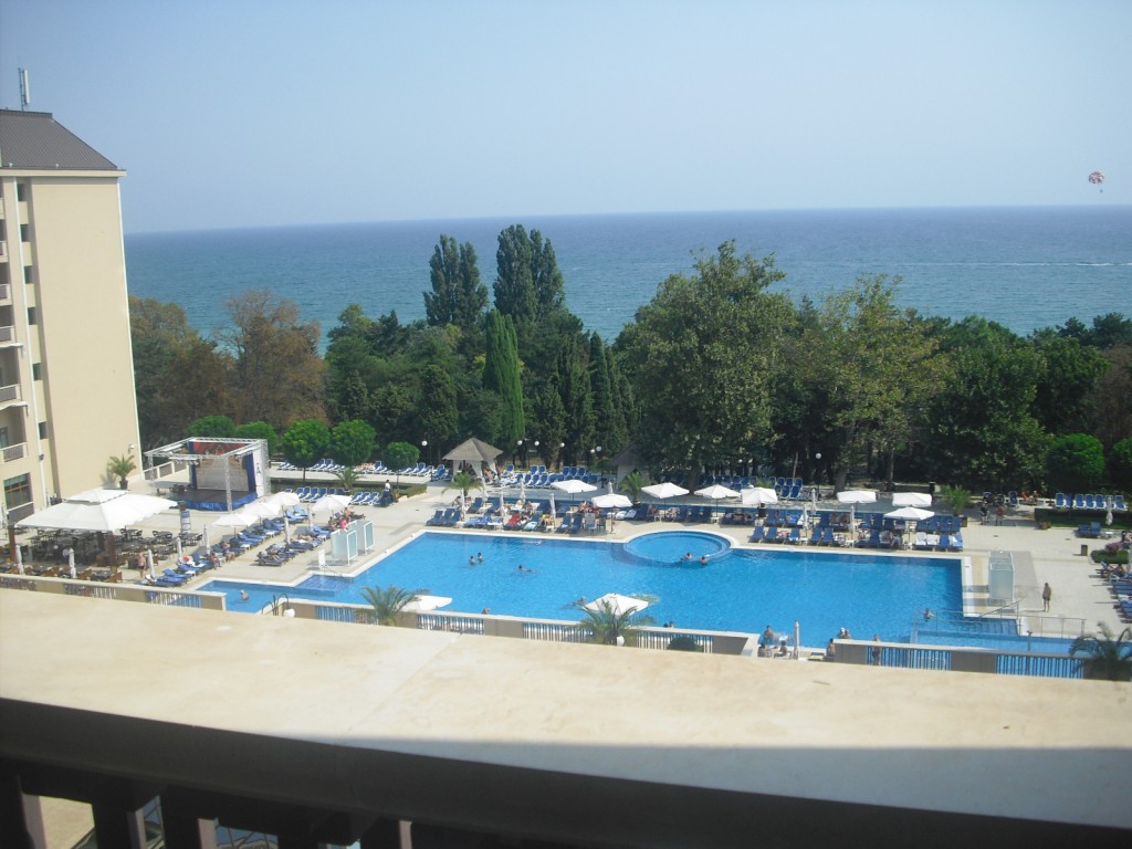 piscina-melia-grand-hermitage